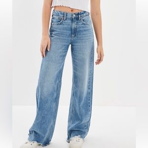 AE Dreamy Drape Super High-Waisted Baggy Wide-Leg Jean